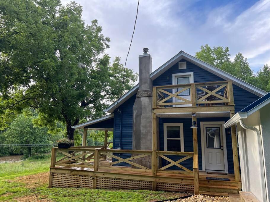 Riverside Relaxer W/Hot Tub+Fire Pit +Wifi & View Franklin Exterior photo