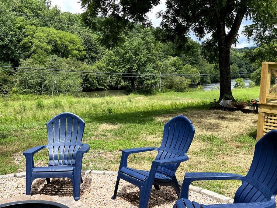 Riverside Relaxer W/Hot Tub+Fire Pit +Wifi & View Franklin Exterior photo